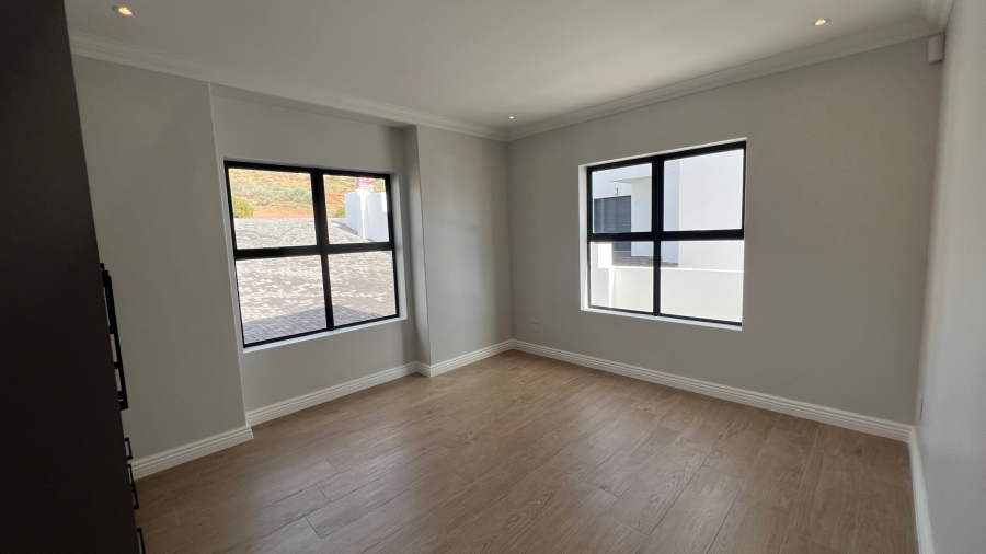 3 Bedroom Property for Sale in St Helena Views Western Cape